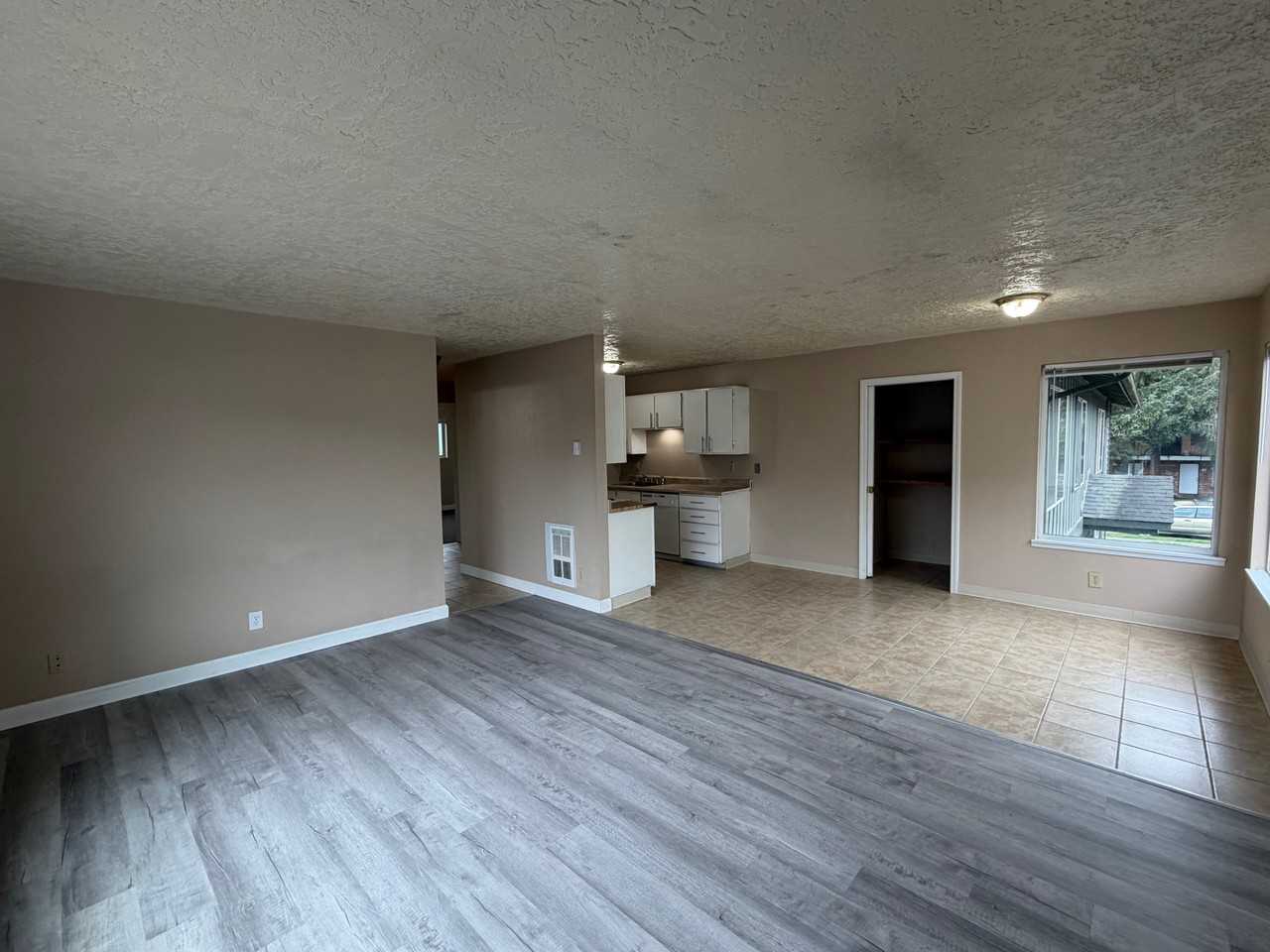 1908 Dorothy AveUnit 5 #5 - Photo 6 of 25