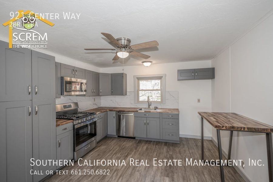 921 Center Way - Photo 4 of 17