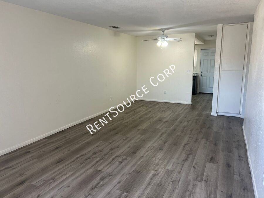 1131 Barstow Rd #B - Photo 3 of 25