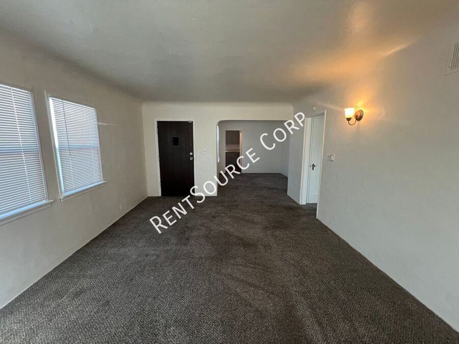 100 100 East Fredricks St - 100 East Fredricks St #V - Photo 5 of 28