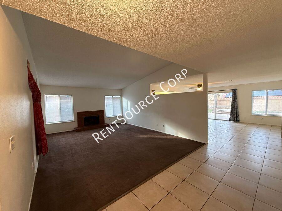 519 W Avenue J15 - Photo 4 of 23