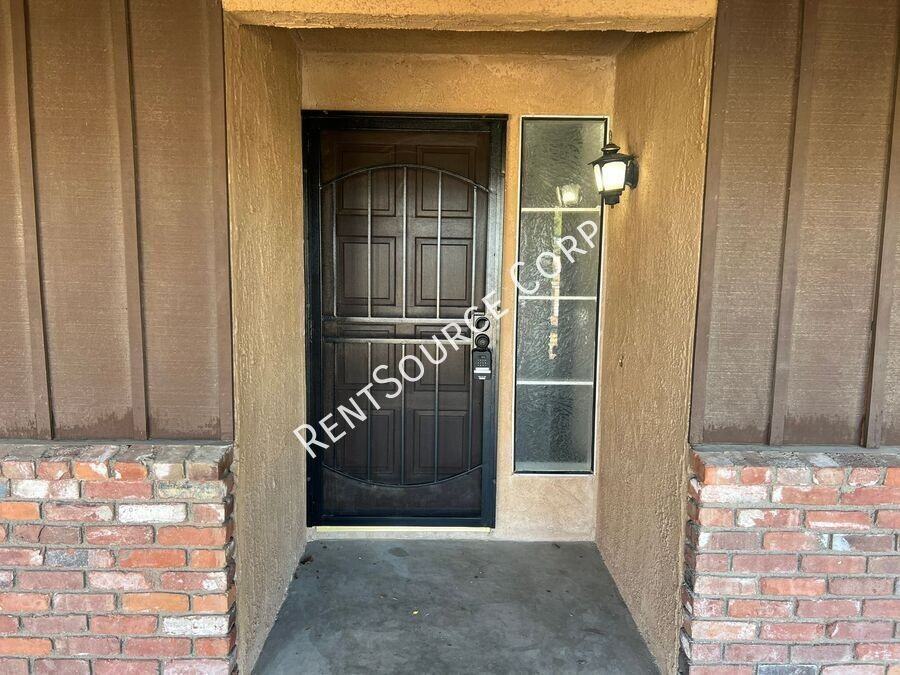 928 Windy Pass - Photo 5 of 32