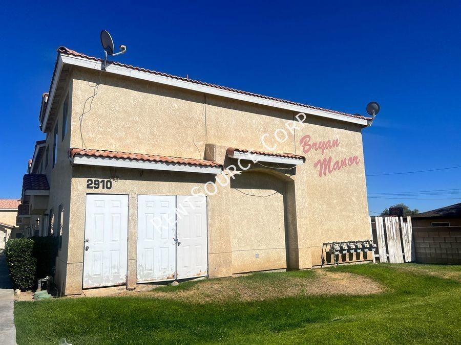 2910 B St #16 - Photo 2 of 19