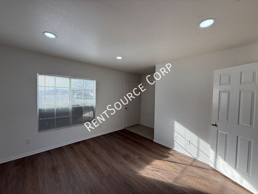 2910 B St #16 - Photo 6 of 19