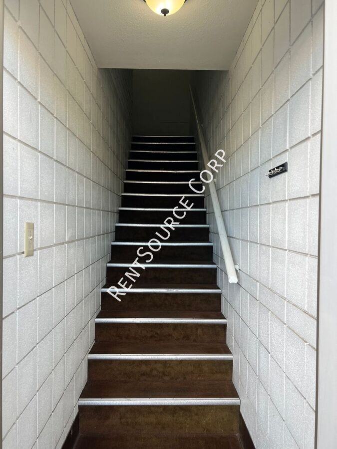 238 E Williams St - Photo 3 of 14