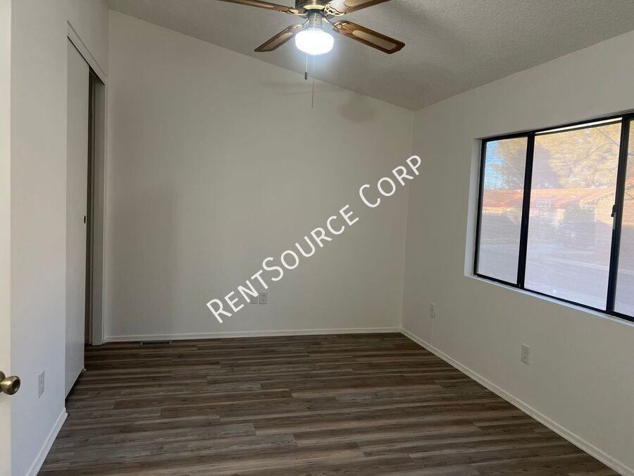 14229 Winchester Dr - Photo 7 of 17