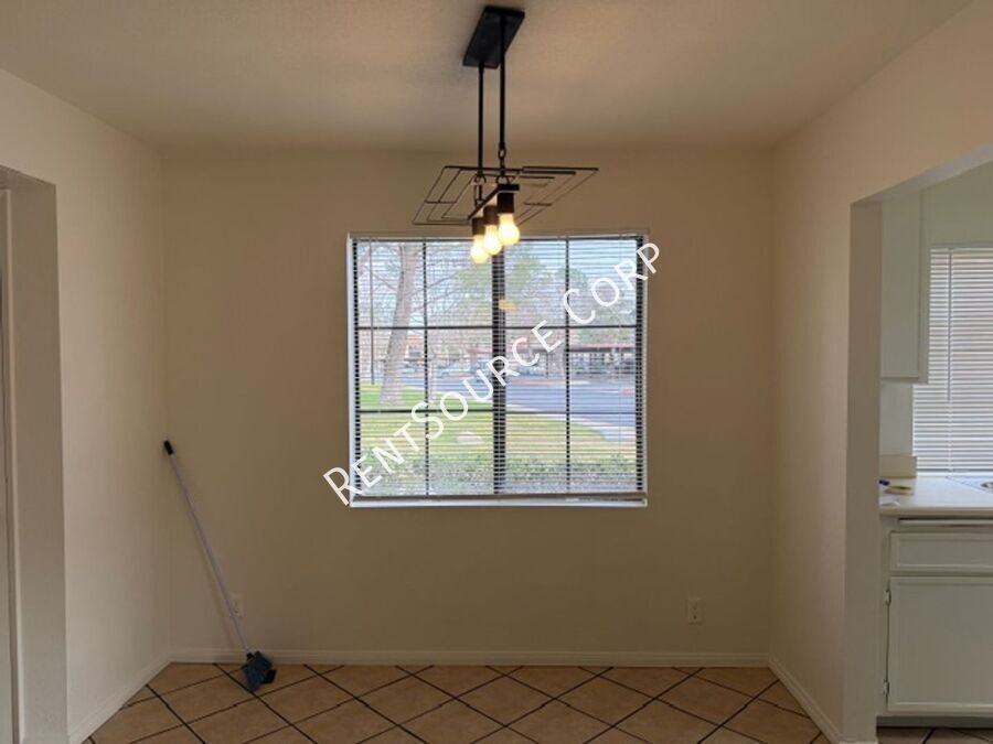 2554 Olive Dr #117 - Photo 5 of 26