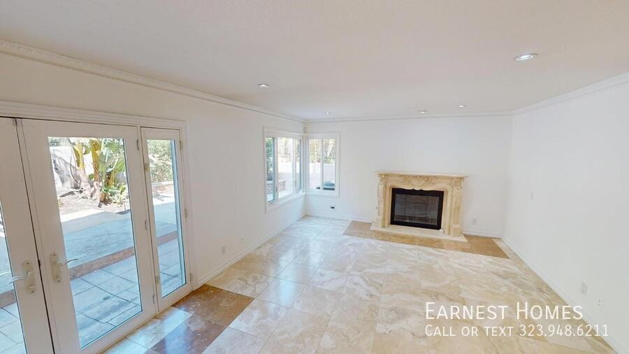 19219 Dunure Pl - Photo 4 of 31