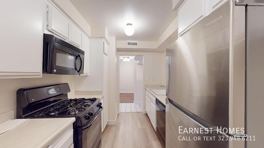 15215 Magnolia Blvd #110 - Photo 7 of 23