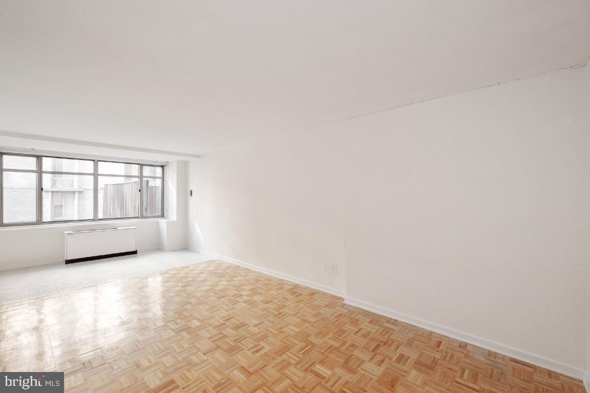 940 25th St Nw #103S - Photo 2 of 32