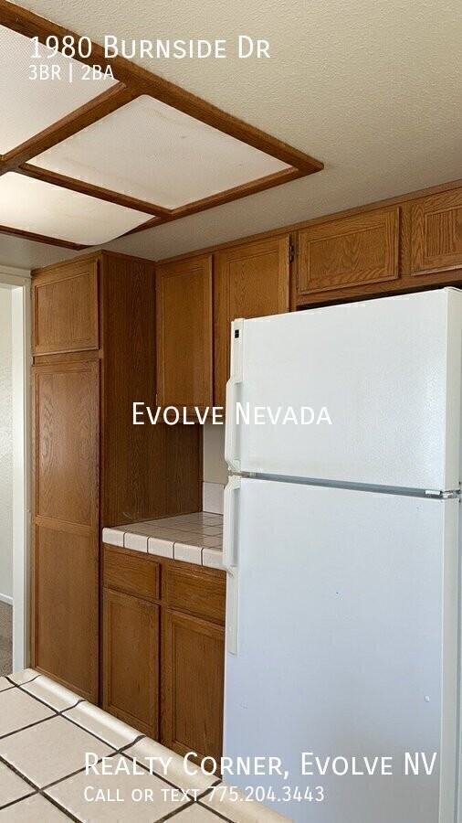 1980 Burnside Dr - Photo 6 of 23