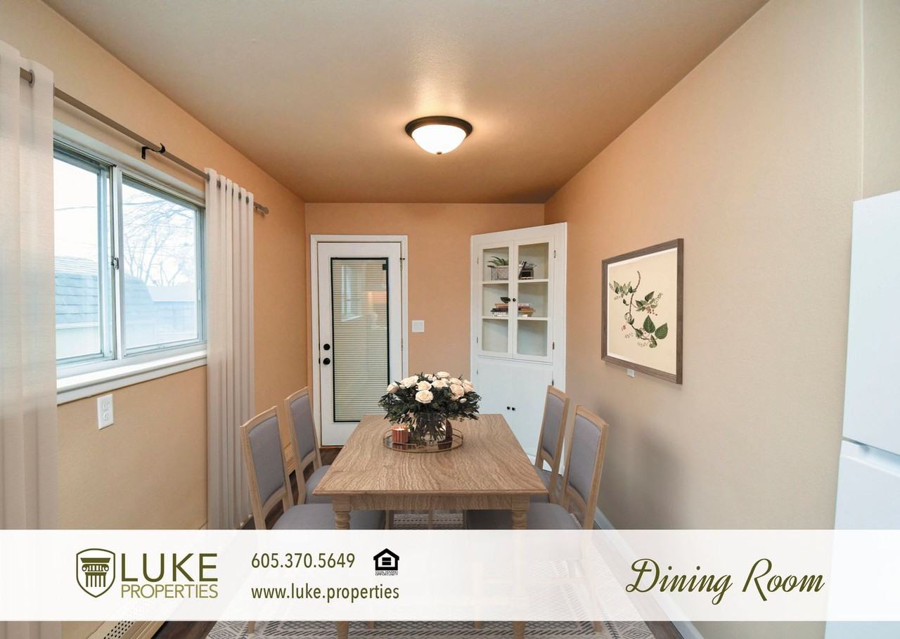 3005 E 20th St - Photo 5 of 15