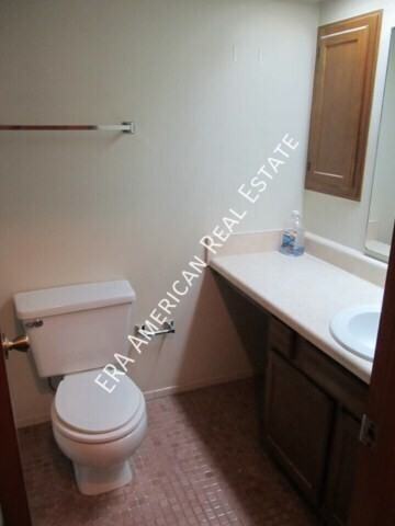 211 Tooke St Apt M - Photo 6 of 7