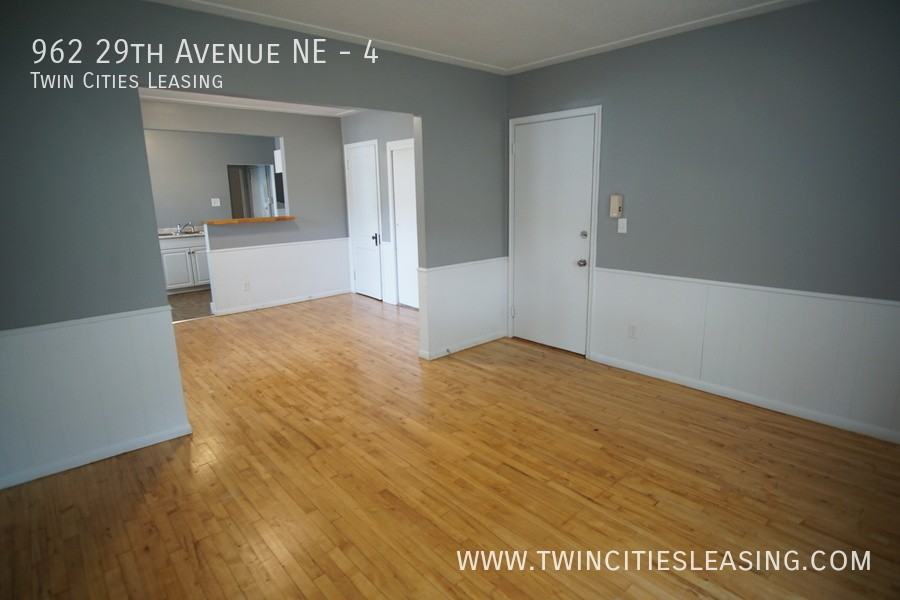 962 29th Ave Ne #4 - Photo 7 of 15