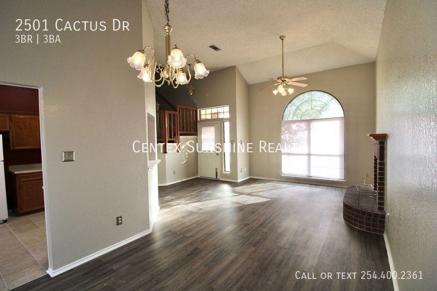 2501 Cactus Dr - Photo 3 of 26