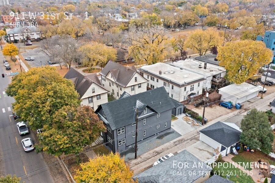 911 W 31st St #1 - Photo 2 of 31