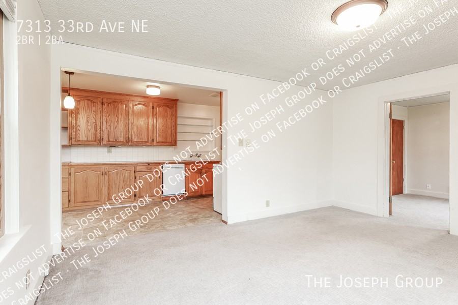 7313 33rd Ave Ne - Photo 2 of 26