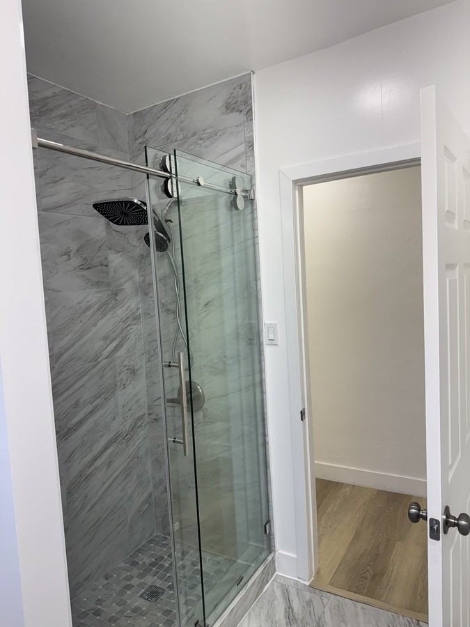 1003 Clement St - Photo 7 of 8