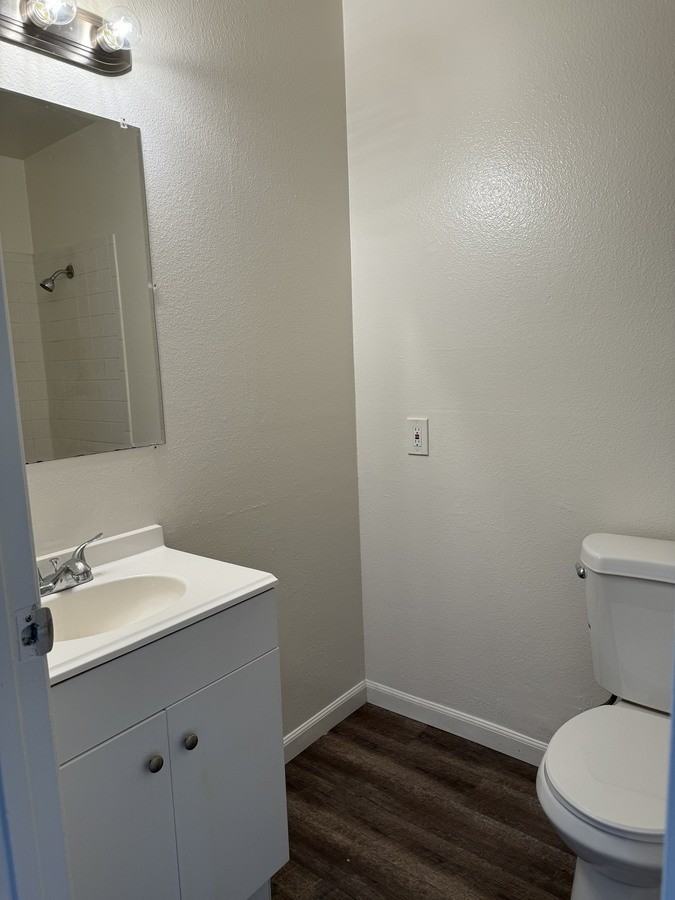 724 Bernard St #6 - Photo 7 of 8