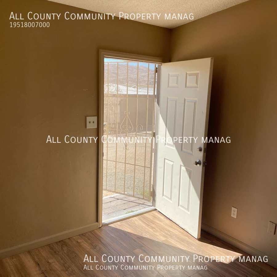 6080 Daisy Ave - Photo 3 of 25