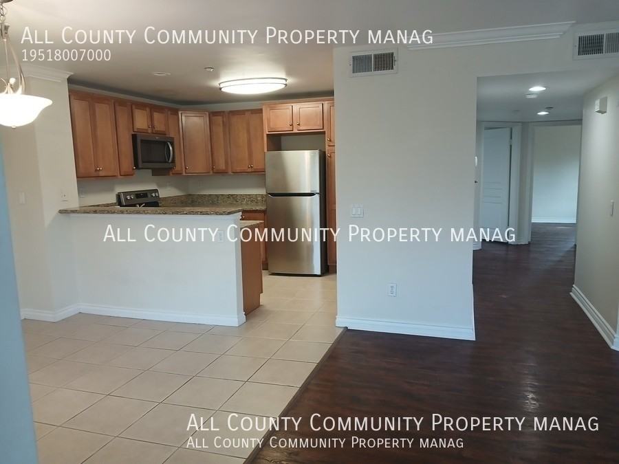 1132 N Broadway #14 - Photo 6 of 11