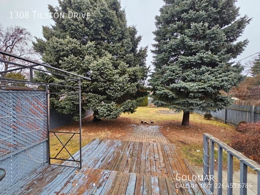 1308 Tilston Dr - Photo 5 of 24