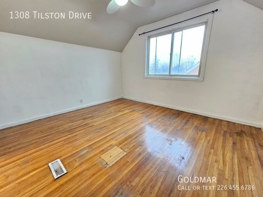 1308 Tilston Dr - Photo 7 of 24