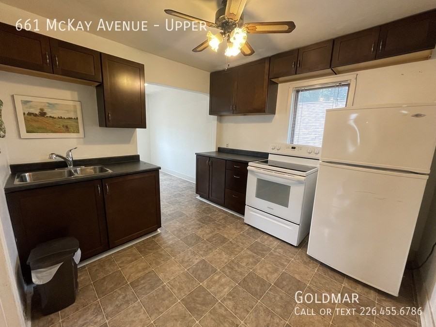 661 Mckay Ave - Photo 3 of 11