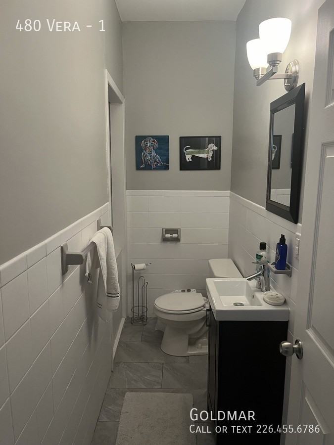 480 Vera Pl #1 - Photo 3 of 8