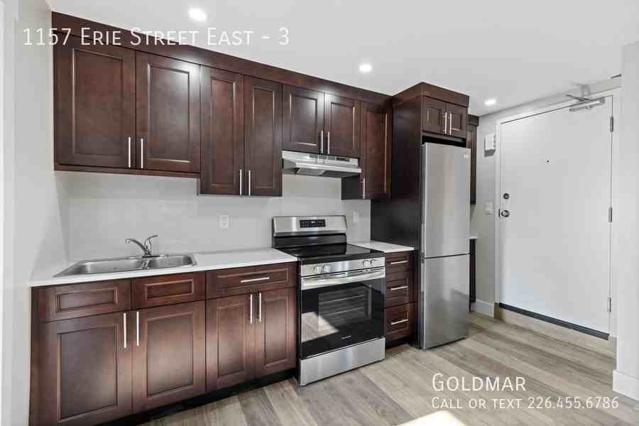 1157 Erie St E #3 - Photo 3 of 17