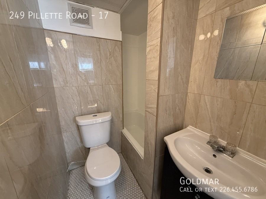 249 Pillette Rd #17 - Photo 7 of 8