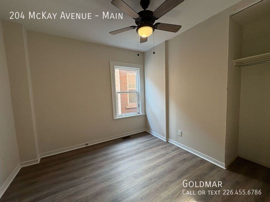 204 Mckay Ave #MAIN - Photo 5 of 10