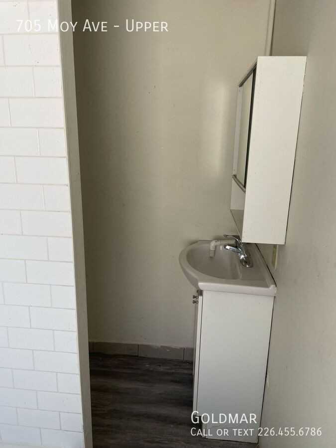 705 Moy Ave - Photo 6 of 7