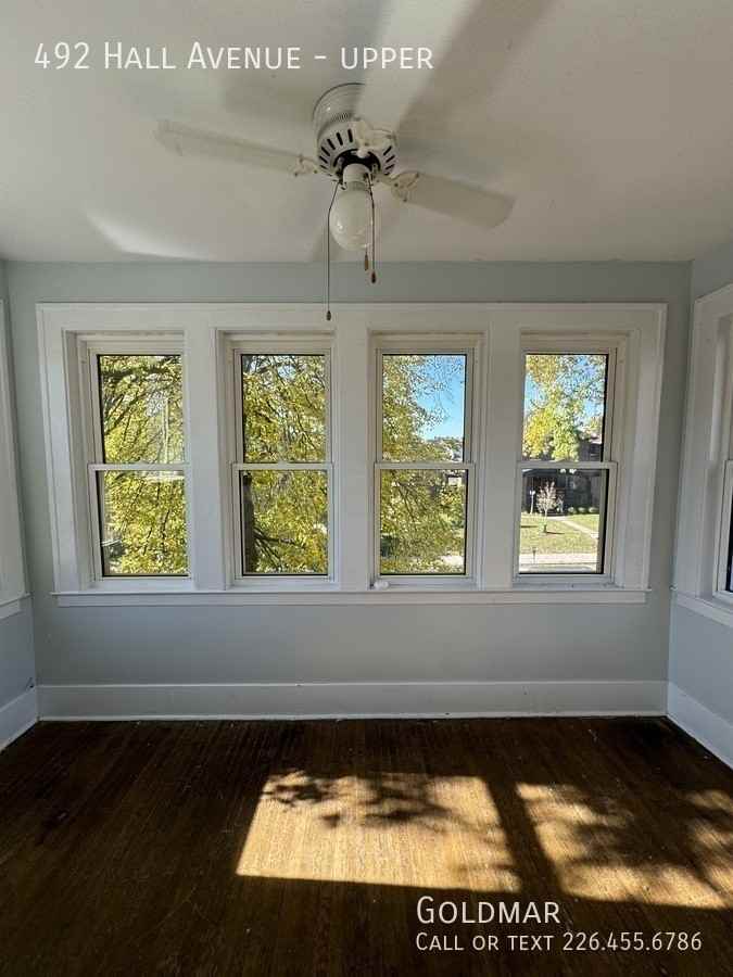 492 Hall Ave - Photo 2 of 18