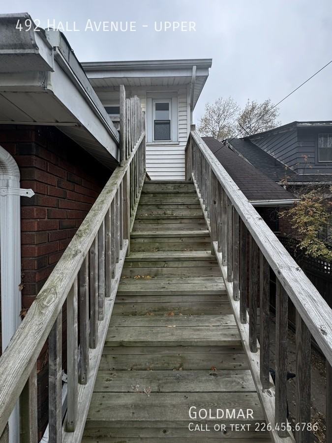 492 Hall Ave - Photo 3 of 18