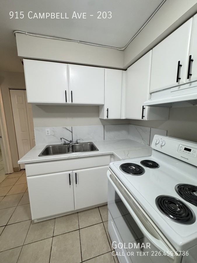 915 Campbell Ave #203 - Photo 5 of 13