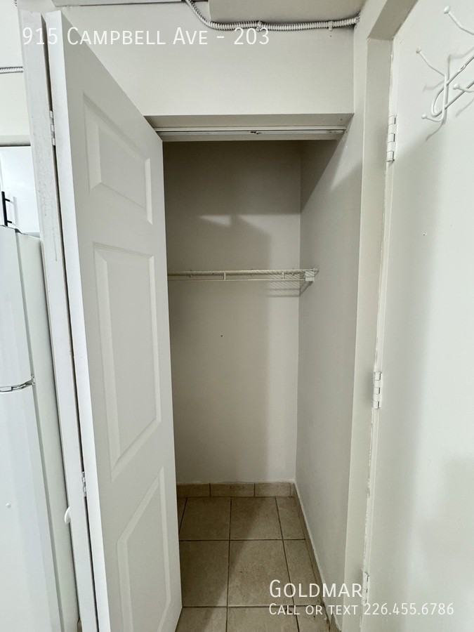 915 Campbell Ave #203 - Photo 7 of 13