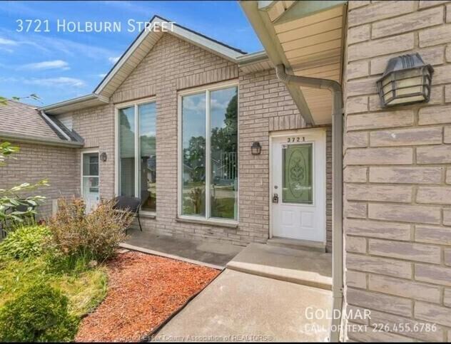 3721 Holburn St - Photo 6 of 30