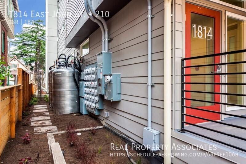 1814 E John St #210 - Photo 6 of 18