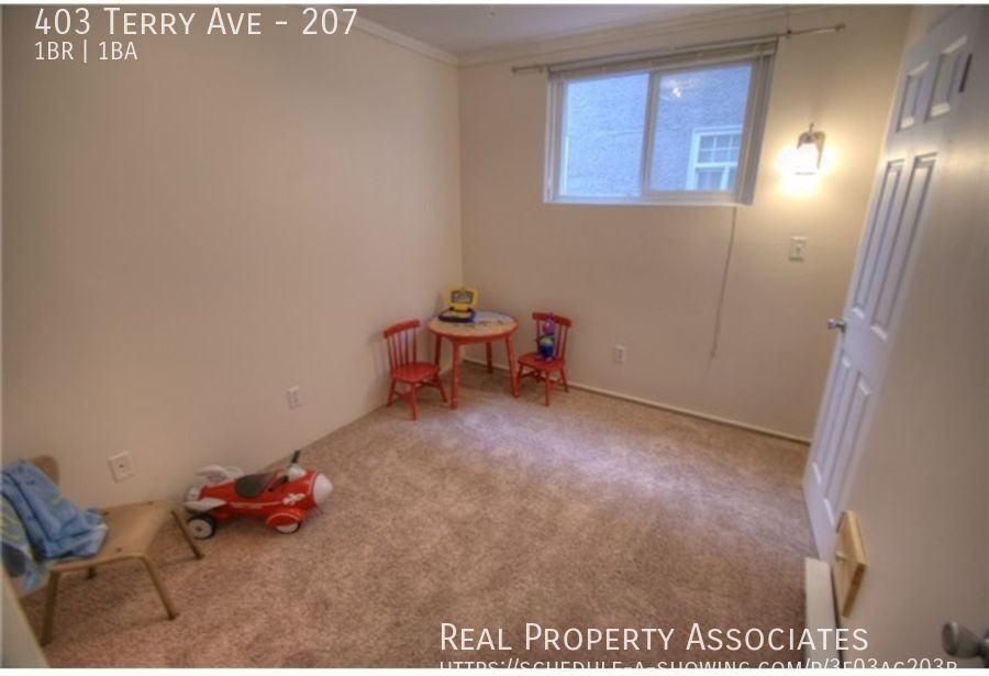 403 Terry Ave #207 - Photo 6 of 15