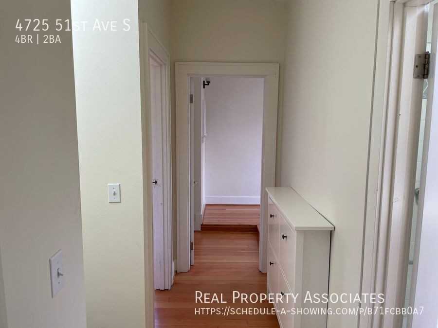 4725 51st Ave S - Photo 3 of 21