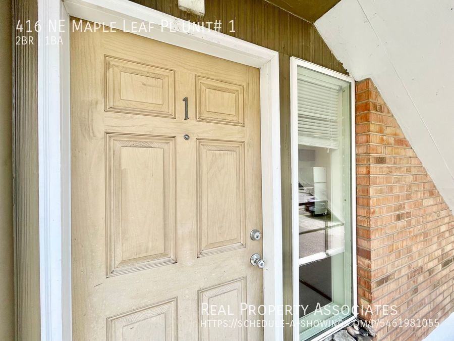 416 Ne Maple Leaf Pl #1 - Photo 2 of 18