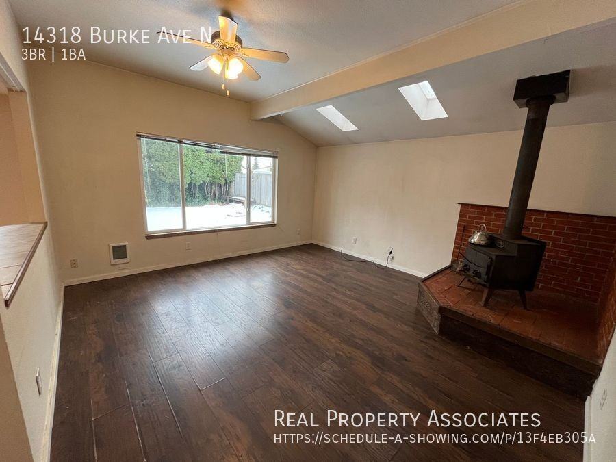 14318 Burke Ave N - Photo 2 of 12