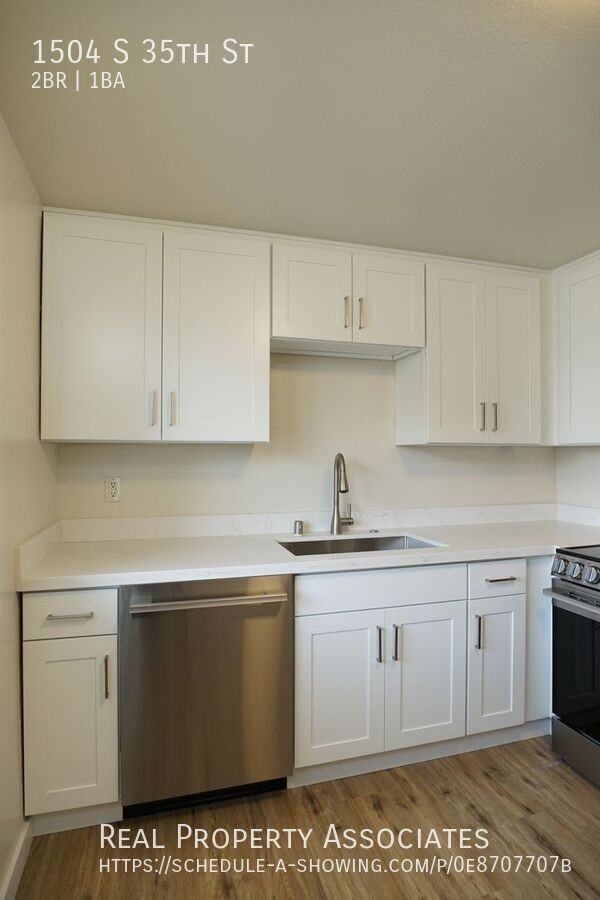 1504 S 35th St - Photo 2 of 16