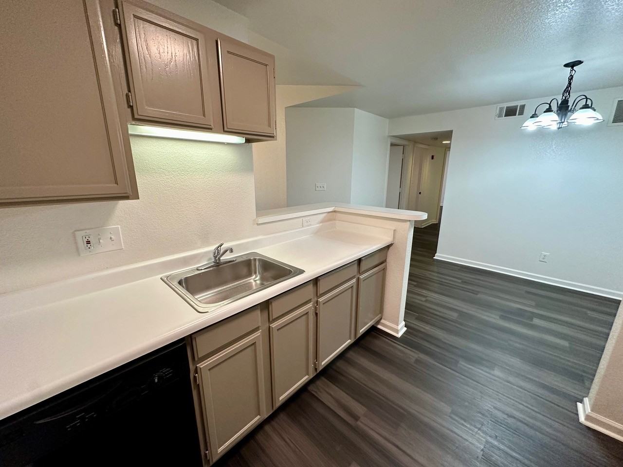 2820 17th Ave #205 - Photo 7 of 23