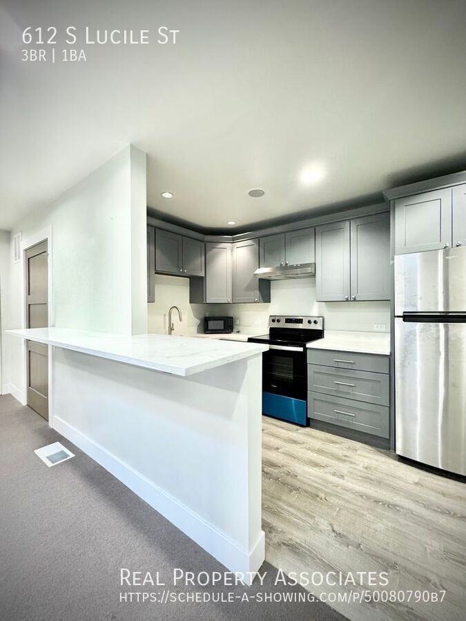 612 S Lucile St - Photo 7 of 20