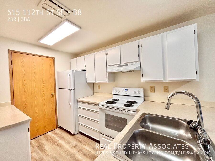 515 112th St Se #B8 - Photo 4 of 29
