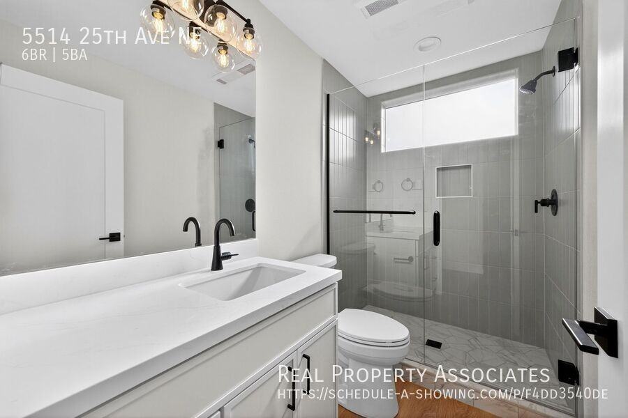 5514 25th Ave Ne - Photo 7 of 26