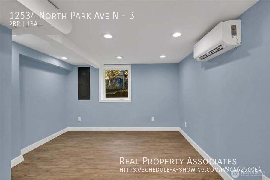 12534 N Park Ave N #B - Photo 7 of 17