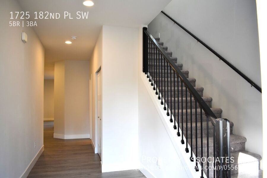 1725 182nd Pl Sw - Photo 2 of 30